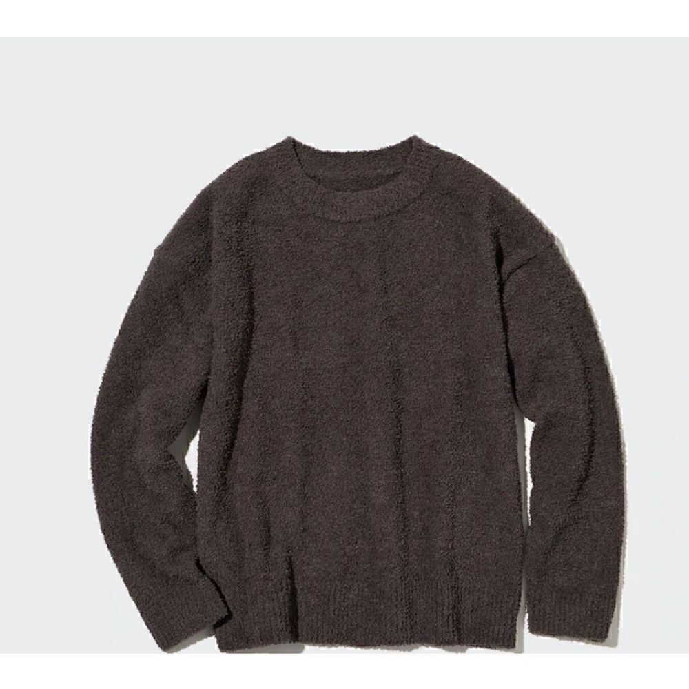 Uniqlo Soft Fluffy Long-Sleeve Pullover Dark Brown XS EUC Msrp $29 sold out A35